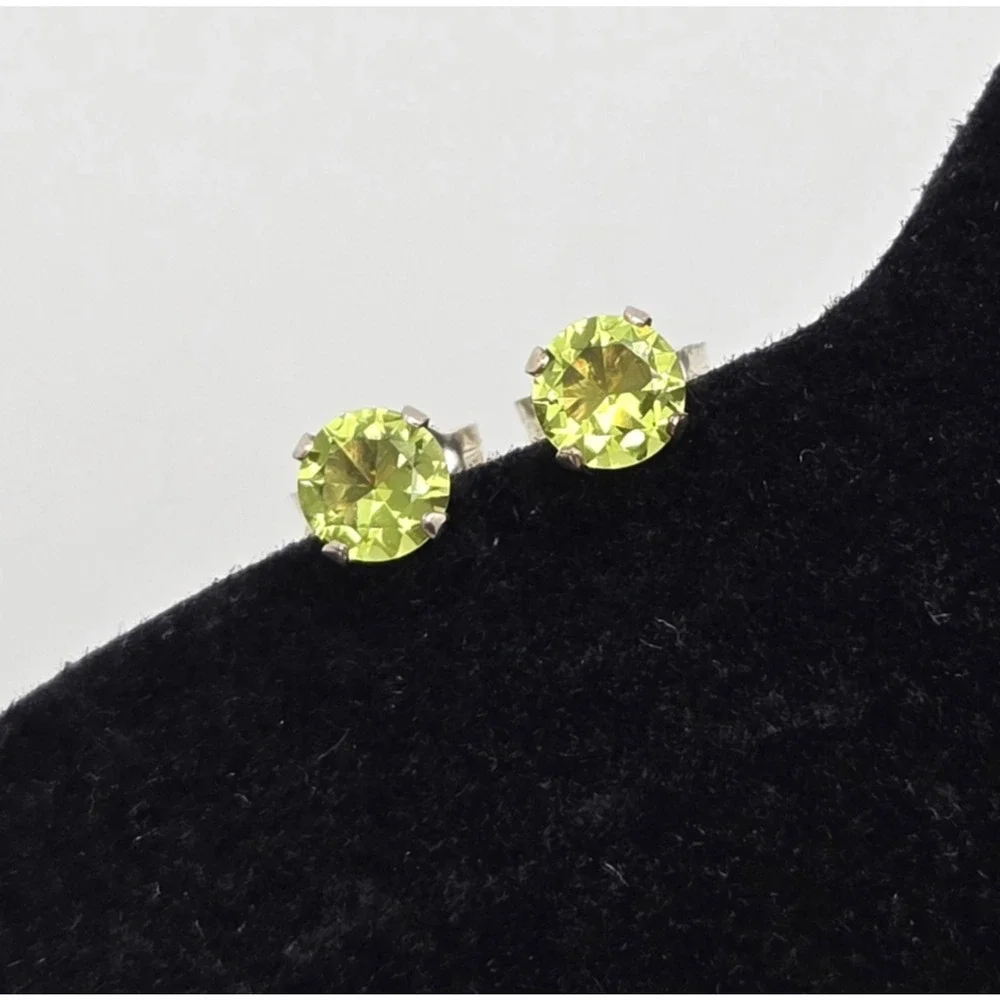 Sterling Silver Earrings Green Stone Pierced Stud Classic Minimalist Dainty Twee